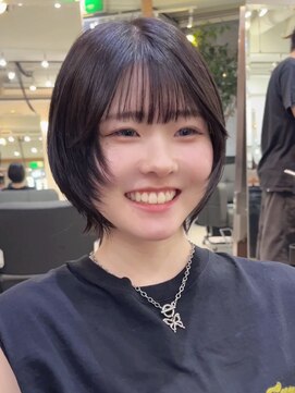 メゾンアクア 表参道(Maison ACQUA) 切りっぱなしボブ/レイヤー/ボブルフ/くびれ/ミディアム/小顔