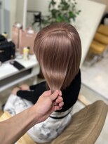 カリーナ(CARINA)&nbsp;ミルクティーカラー/ハイトーン艶髪