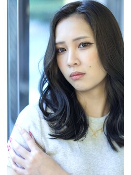 インプレッション(impression produced by LA’BO) 【札幌/impression佐藤】透明感オリーブグレー/レイヤーミディ