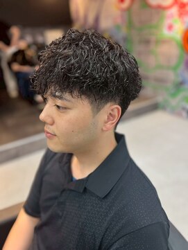 カーニー 北千住(kearny) メンズカットパーマ/ニュアンスパーマ/フェザーパーマ[北千住]