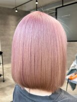 ルイス(L'wis)&nbsp;ホワイトコーラルピンクハイトーンボブ