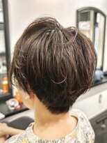 パレータ(PALETA)&nbsp;後ろ姿まできれいな丸みショート