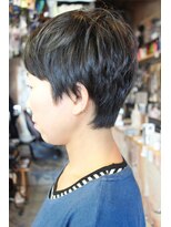 オーバーキャプテンネイキッド(OVER CAPTAIN NAKED) 大人のスタイリッシュベリーショート