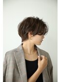 スモーキーグレージュ×大人ハンサム前髪なしショート◎30代40代