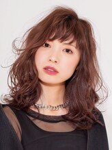 ユニカ ヘアー(UNICA hair)&nbsp;大人ゆるやかレイヤーは顔周りのニュアンスとシルエットが決め手