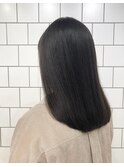 ミディアムボブ×ダークアッシュ