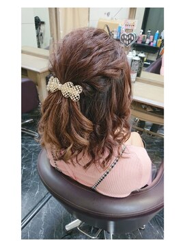 エヌエービー 池袋店(N.A.B.) ハーフアップ