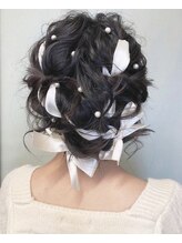 レイリー(Reilly) リボンとパールでモテヘアアレンジ♪