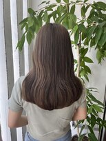 アン(Hair make un)&nbsp;ブリーチ無しのカーキグレージュ