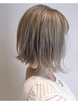 ヘア メイク ハク 横浜(hair make Haku) ＼愛されミニボブ／ハイトーンカラー×ミルクティーアッシュ
