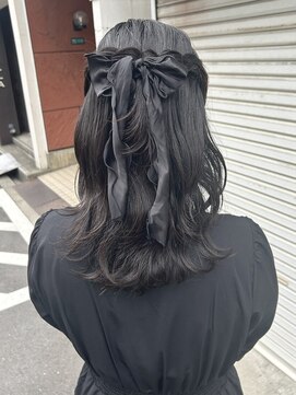 アルコイリスバイドールヘアー(ARCOIRIS by Dollhair) アッシュオリーブネイビーグレーレイヤーロングメンズライク都島