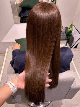 ステア ケース(stair case) 艶々ストレート縮毛矯正フルカラーカット髪質改善トリートメント