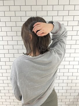 ノエル(noele) イヤリングカラー/グレー×オリーブグレージュ