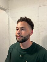 ビーバイエイトジェンツ(Bee by EIGHT GENTS)&nbsp;ニュアンスパーマ/スペインカール/スパイニキーショート