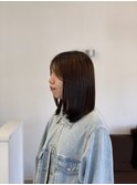 鎖骨の下5cmのセミロングスタイル