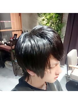 ネセサリー(NECESSARY) カット