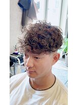 レイリー(RAYLEIGH)&nbsp;スペインカール／スキンフェード