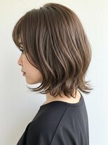 シア(XIA)&nbsp;外ハネボブ/ゆる巻/くびれボブ/カーキアッシュ/金山