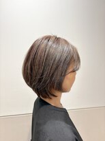 ルーファス 恵比寿南(Ruufus)&nbsp;【40代50代60代】白髪ぼかしハイライト×ショートボブ2603