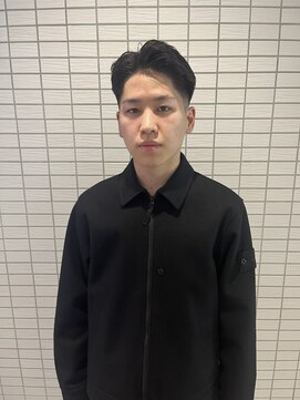 ラフカッターズZ 町田店 ビジネススタイル【町田/理容室/床屋/顔剃り/シェービング】