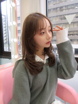 ボタン シブヤ(VOTAN SHIBUYA) 【MISAKI】ミディアムレイヤー/ダークブラウン/顔まわりカット