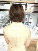 大人カッコいい細めハイライト外ハネボブ