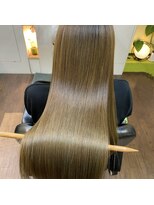 エムスリーディーミュゼステージ(M3D)&nbsp;艶髪ストレート仕上げ！