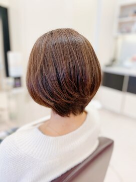 クール ヘアー ギャラリー 神明町店(COOL Hair gallery) ふんわり大人のショートスタイル