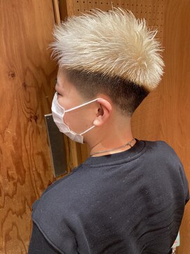 エイトウラワ 浦和店(EIGHT urawa) 【EIGHT浦和】スキンフェード×ホワイトブリーチ 貞方style