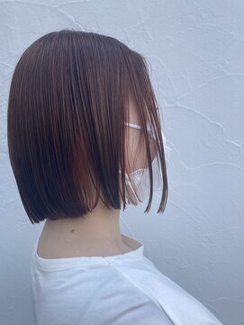 ヴァロ(Valo) 切りっぱなしボブ/インナーカラー/結べるボブ