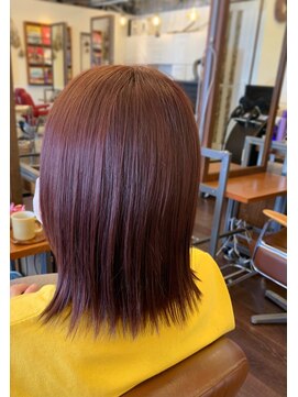 デフ(def) ブリーチなし。ピンクカラー。毛先軽めボブ