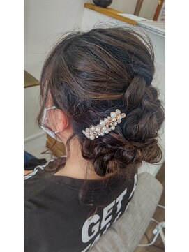 いとをかし美容室 アップセットスタイル