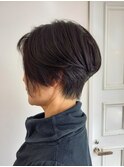ショートヘアスタイル