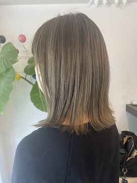 ボンドヘアーアンドスタイル(bond hair&style) 外ハネボブ