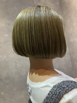 ノア(noa)&nbsp;ハイトーンオリーブボブスタイル