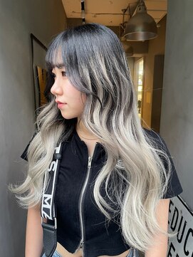 ジーナ(XENA) 夏のヘアアレンジ playing color