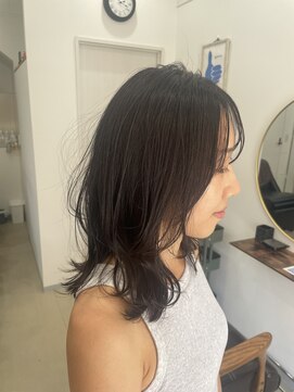 ロノ(LONO) ミディアムレイヤースタイル