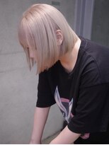 キャロルガーデンズ ボコカ 表参道(Carroll Gardens bococa)&nbsp;【表参道】ブリーチ、ハイトーン、デザインカラー