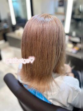 エムテコ(M.techo) ブリーチあり/ピンクベージュ/切りっぱなし/外ハネ