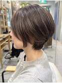 白髪ぼかしハイライト★オリーブグレージュ★小顔ショートボブ