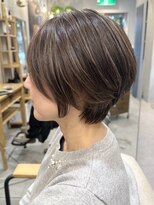 グラッシー センター北店(GLASSI)&nbsp;白髪ぼかしハイライト★オリーブグレージュ★小顔ショートボブ