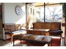 ヘアー アクト カンパニー(hair a c t company)の雰囲気（お洒落なインテリアやこだわりの家具がたくさん）