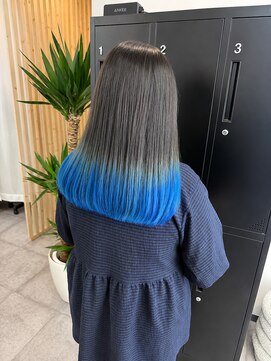 ヘリア(HELIA) グラデーション× ブルー