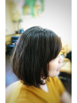 シク(SiQ) ★大人かわいい★ふんわりボブ