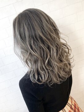 メリー(merry craftsman's factory) ハイライトグレージュ！