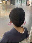シンプルなアップヘアセット