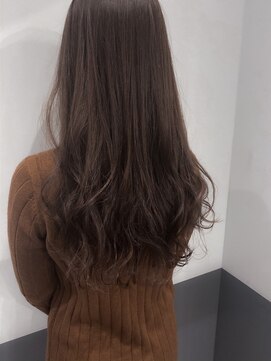 ジーナ 新宿(Zina) マロンベージュ