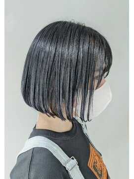 セブンフィズ(SEVEN fizz) ブルーシルバーのタッセルボブ