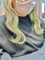 ココ 西葛西南口店(COコ)&nbsp;ホワイトブロンド×インナーライムグリーン