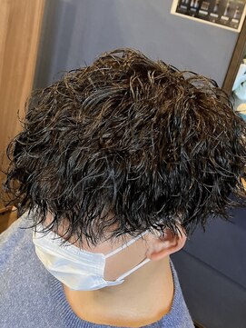 レイリー(RAYLEIGH) 刈り上げマッシュ/波巻きスパイラル